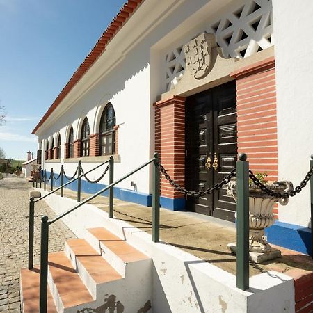 Escola Do Fado Bed & Breakfast Vila Fernando  Exterior photo