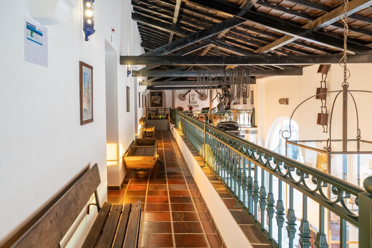 Escola Do Fado Bed & Breakfast Vila Fernando  Exterior photo